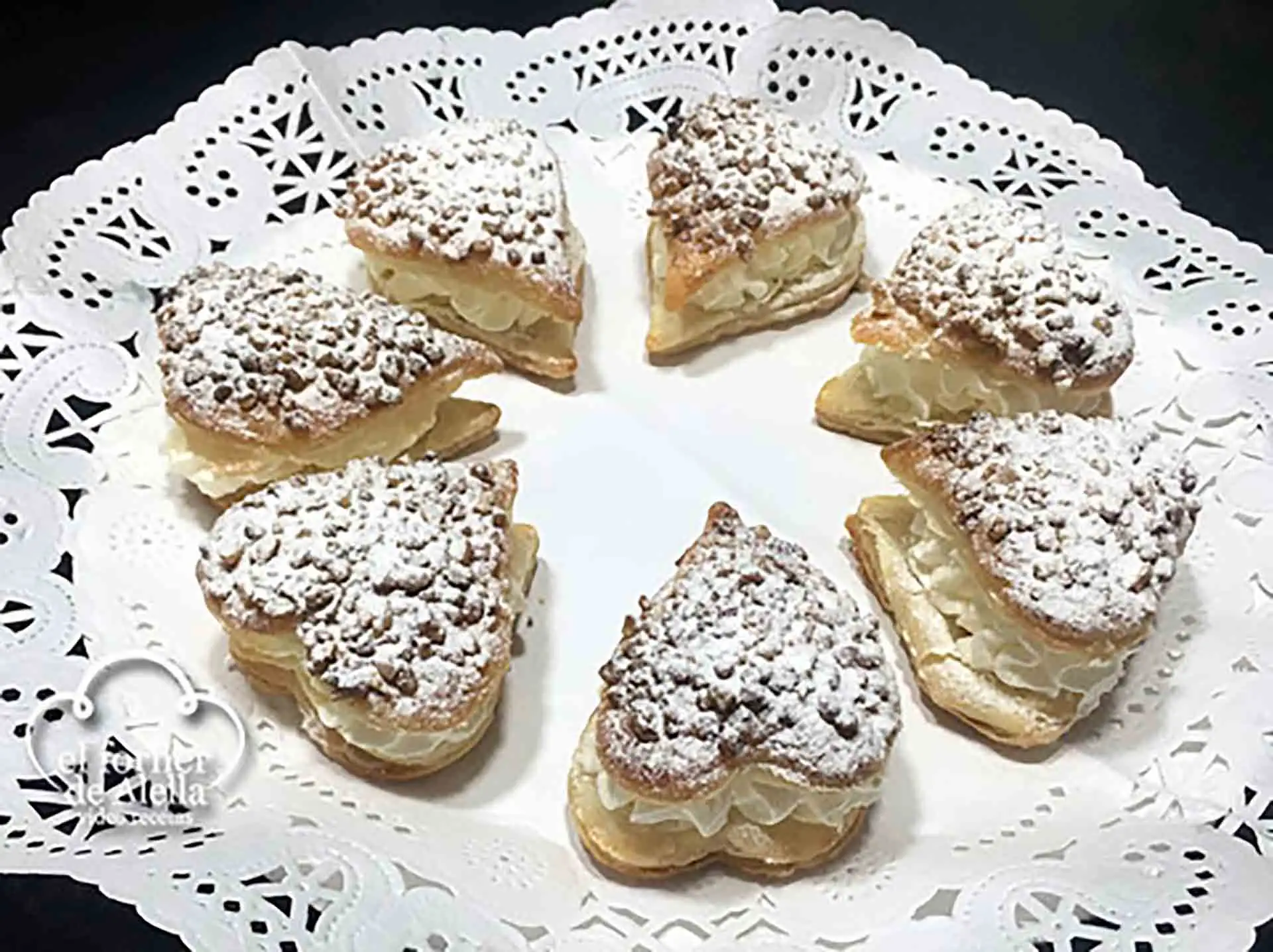 Cors de pasta de full farcits de nata