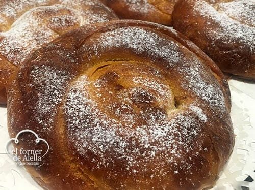 Ensaimadas rellenas de Sobrasada