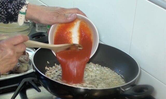 Receta de Pies de Cerdo con Salsa