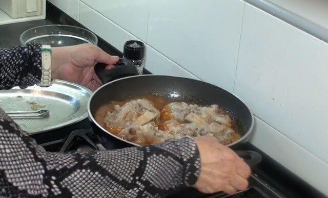 Receta de Pies de Cerdo con Salsa