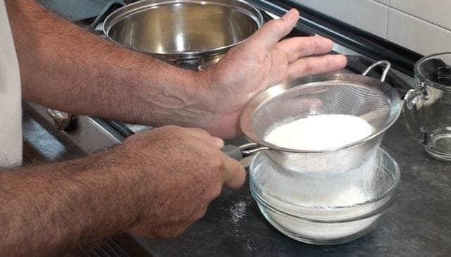 Receta de Profiteroles de Nata con Chocolate