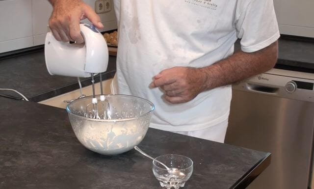 Receta de Profiteroles de Nata con Chocolate