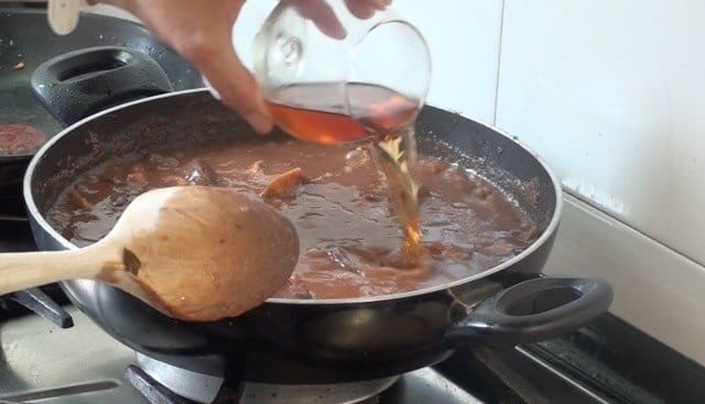 Recepta de Filet de Porc amb Bolets i Pinyons