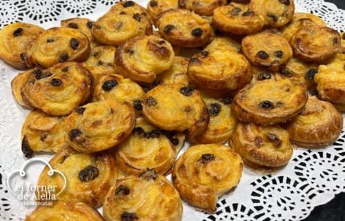 Caracolas de Hojaldre con Crema Pastelera