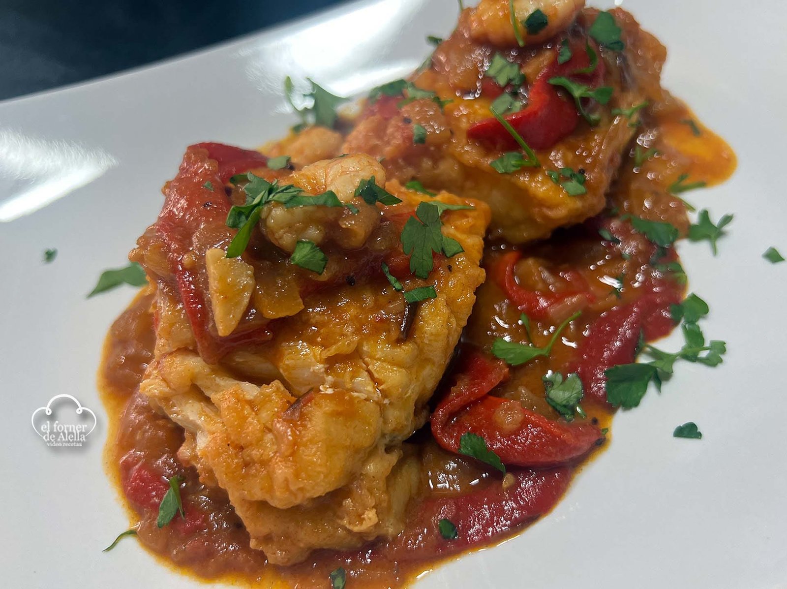 Bacalao salsa pimientos gambas