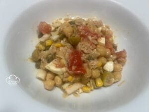 ensalda garbanzos y atun